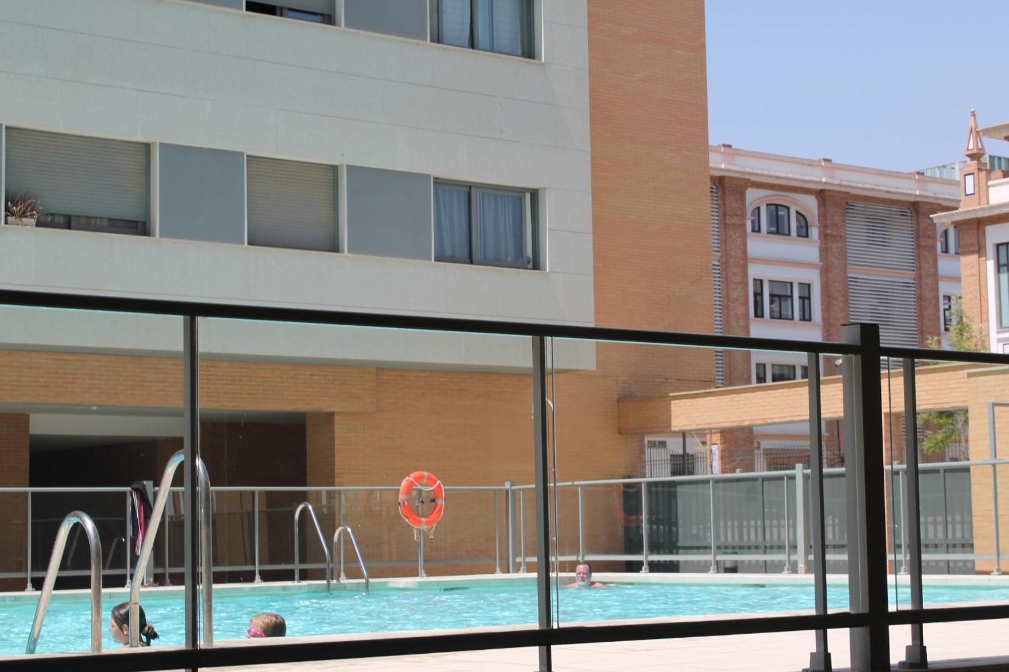 Junto Al Mar Apartment Malaga Exterior photo